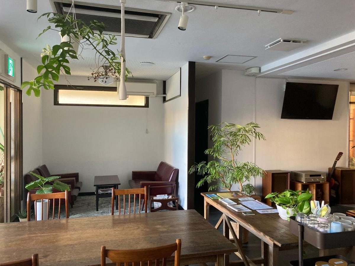J-Hoppers Beppu Guesthouse ジェイホッパーズ別府ゲストハウス Exterior foto