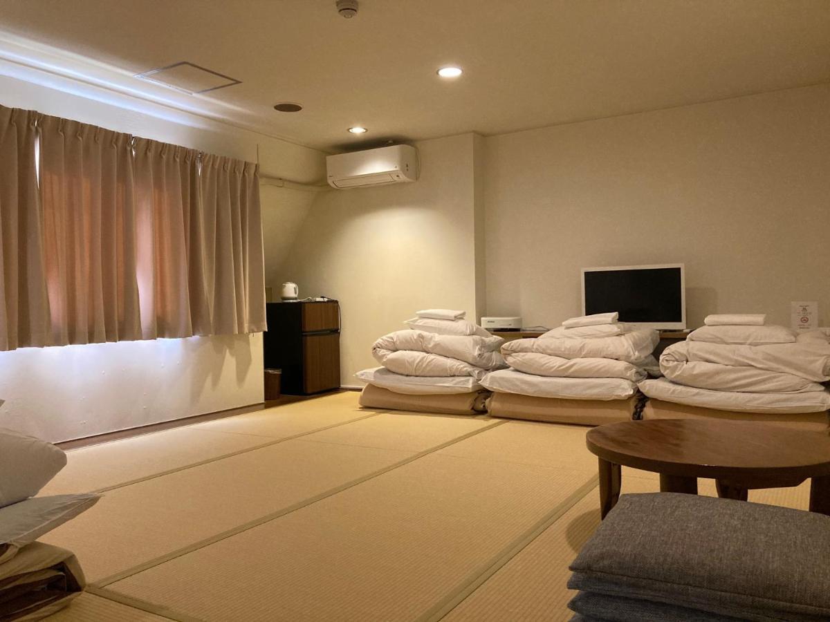 J-Hoppers Beppu Guesthouse ジェイホッパーズ別府ゲストハウス Exterior foto