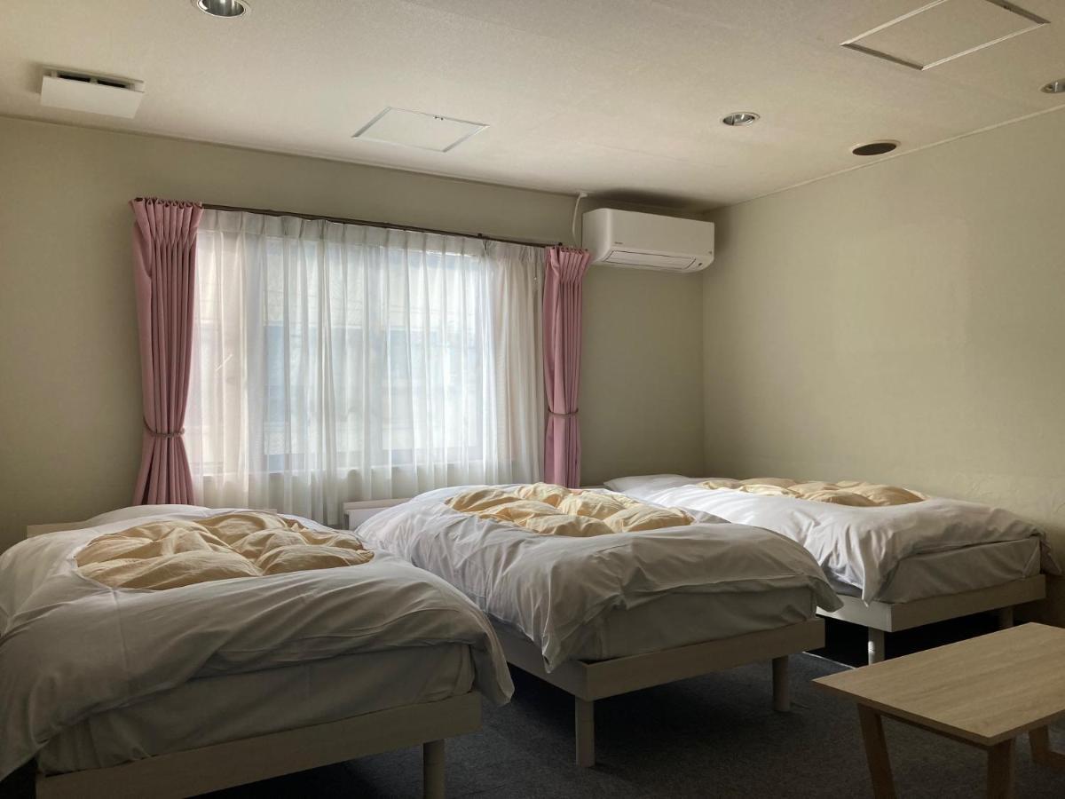 J-Hoppers Beppu Guesthouse ジェイホッパーズ別府ゲストハウス Exterior foto